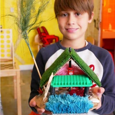 boomhut bouwen tijdens een kinderfeestje